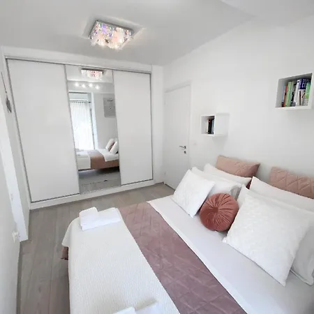 Apartmán Homey With A View