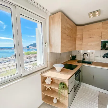 Homey With A View *