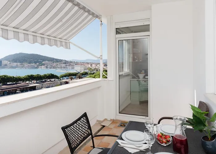 Homey With A View * Split