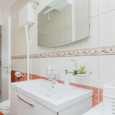 아파트 Homey With A View 스플리트